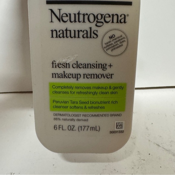 Neutrogena Naturals Fresh Cleansing + Makeup Remover, Cleans Skin 6 OZ - Picture 2 of 3